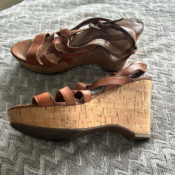 Franco Sarto tan leather wedge size 10 - Picture 2 of 4